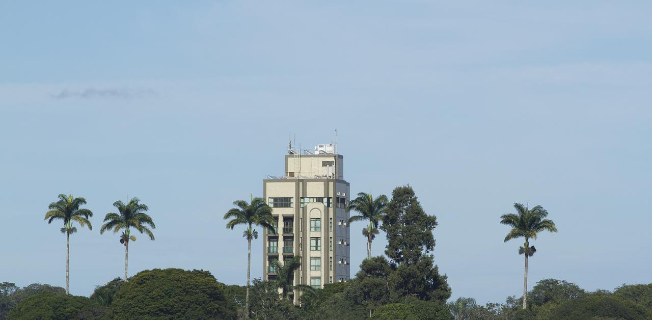 Serema Palace Hotel Lavras Exteriör bild